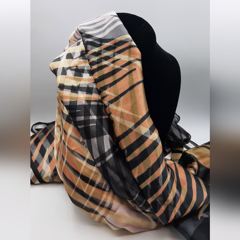 Silky Vince Camuto Scarf Neutral New with Tags 50 in x 48 in